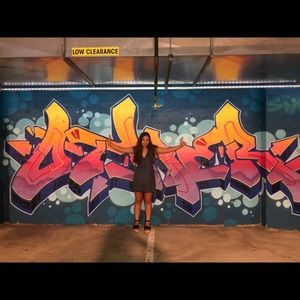 Meet your Posher, Roya